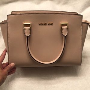 Michael Kors blush bag